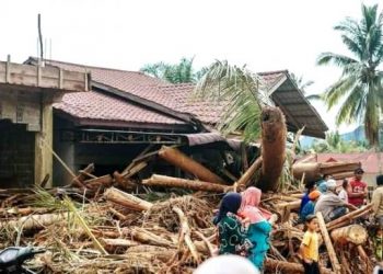 Banjir rusak ratusan rumah warga Padang Lawas. [Dok.Digtara]