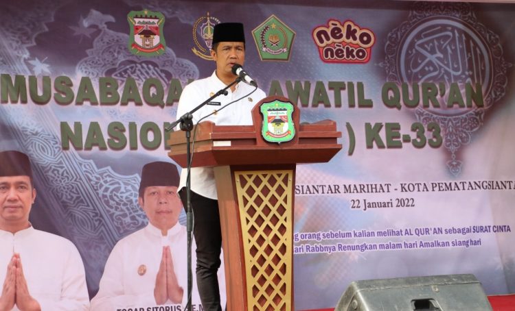 Wali Kota Pematangsiantar, Dr. H. Hefriansyah SE, MM saat memberikan kata sambutan.