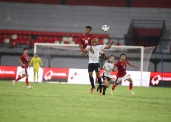Pertandingan Timnas Indonesia vs Timor Leste pada laga FIFA Matchday yang berlangsung di Stadion Kapten I Wayan Dipta, Gianyar, Bali, Kamis (27/1/2022). (dok PSSI)
