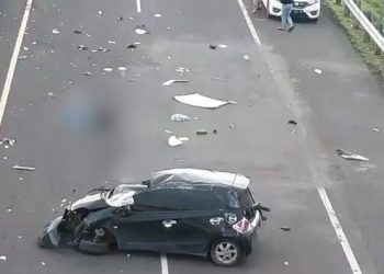 Foto: Kecelakaan maut terjadi di ruas Tol Palembang-Lampung. Seorang mahasiswa tewas akibat mobilnya mengalami kecelakaan setelah menghindari jalan berlubang. (Foto: dok. Istimewa)