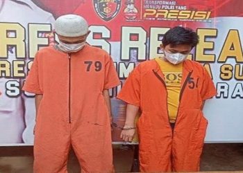Muhammad Ari Putra Nirwana (27), residivis pencurian dengan kekerasan yang videonya viral di media sosial, tak berkutik saat ditangkap Unit IV Jatanras Ditreskrimum Polda Sumsel. Foto SINDOnews