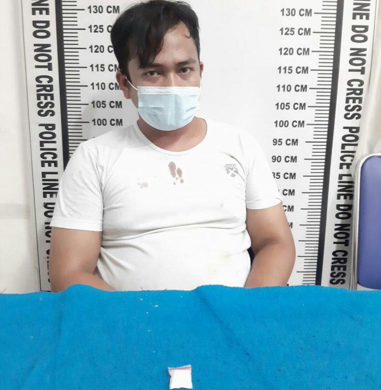 Foto pelaku dan barang bukti sabu yang diamankan Polisi.