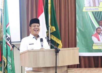 Bupati Simalungun, Radiapoh Hasiholan Sinaga.