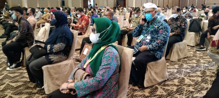 Plt. Wali Kota Pematangsiantar saat menghadiri Business Matching PDN dan UMKM Tahun 2022 di Bali.