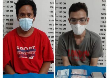 Foto kedua pelaku dan barang bukti yang diamankan Polisi.