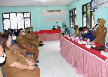 Plt. Wali Kota Pematangsiantar saat membuka Musrenbang Kecamatan Siantar Barat.