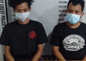 Foto kedua pelaku dan barang bukti sabu yang disita Polisi.