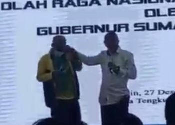 Foto: Screenshot video viral Edy jewer pelatih biliar (dok. Istimewa)