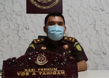 Kasi Penkum Kejati Sumut Yos A Tarigan menyampaikan empat tersangka kasus korupsi dana Covid-19 di Samosir ditahan di Rutan Tanjung Gusta Medan. (Foto: ist)