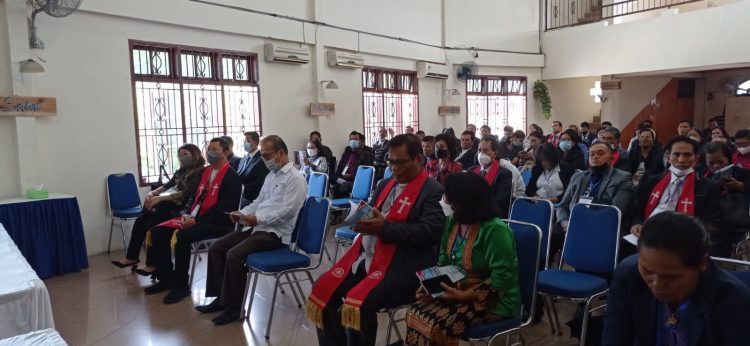 Asisten Administrasi Umum Pemko Pematangsiantar, Drs. Pardamean Silaen, MSi, saat menghadiri Rakerda PGI Sumut – Aceh, Rabu (23/3/20220, di Gereja Penyebaran Injil (GPI), Jalan Sibolga Pematangsiantar.