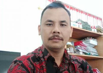 Plt Kepala Sekolah (Kasek) SMK Negeri 2 Pematangsiantar, Bintang Tumanggor SP.d.