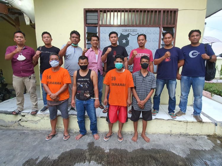 Foto para pelaku yang diamankan Polisi.