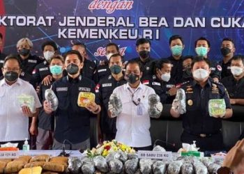 Tim gabungan menggagalkan penyelundupan 169 kilogram sabu di Kabupaten Aceh Besar. [Antara]