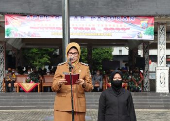 Plt Wali Kota Pematangsiantar membacakan pidato Kapolri.