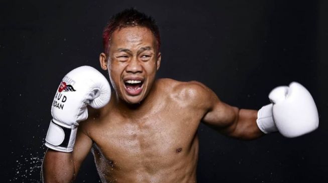 Daud Yordan intensifkan latihan di kampung halamannya di Kayong Utara sebagai persiapan menjelang pertandingannya melawan petinju asal Thailand yang rencananya akan digelar di Jakarta. (Foto ANTARA/HO-Istimewa)