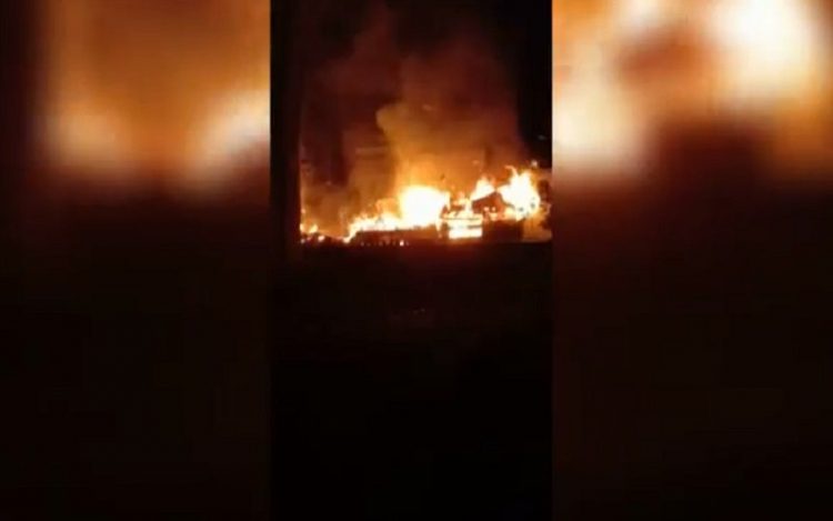 Belasan Rumah Permanen di Kota Medan Ludes Kebakaran (Foto: Tangkapan Layar)