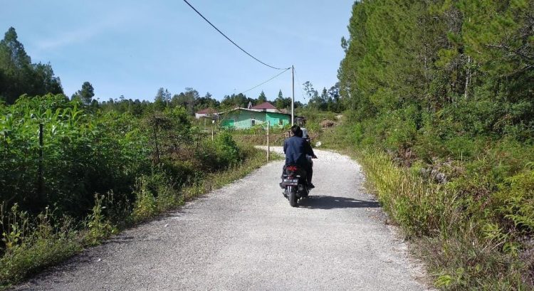 Pelayanan kesehatan di Puskesmas Hutapaung Kecamatan Pollung, Humbahas, kini sudah berjalan seperti biasanya karena jalan yang sempat diblokir oleh pemilik tanah, telah bisa dilalui oleh masyarakat untuk berobat ke Puskesmas tersebut.