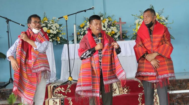 Bupati Simalungun, Radiapoh Hasiholan Sinaga saat memberikan kata sambutan.