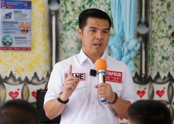 Staf Khusus Menteri Hukum dan HAM, Bane Raja Manalu saat memberikan arahan.