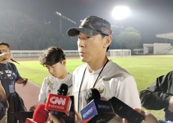 Shin Tae-yong ungkap penyebab tetap tangani tiga level Timnas Indonesia sekaligus. (Foto: Maulana Yusuf/MNC Portal Indonesia)
