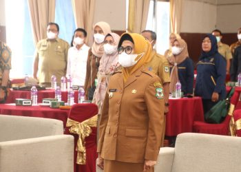 Plt. Wali Kota Pematangsiantar, dr Susanti Dewayani SpA, saat menghadiri Musyawarah Rencana Pembangunan (Musrenbang) RPJMD Kota Pematangsiantar Tahun 2022-2027, di Ballroom Hotel Sapadia Pematangsiantar, Selasa (28/6/2022), pukul 10.00 WIB.