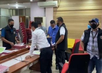Geledah Kantor BPN Jaksel, Polisi Temukan Sertifikat Tanah yang tertahan Selama 3 Tahun. Foto: Polda Metro Jaya
