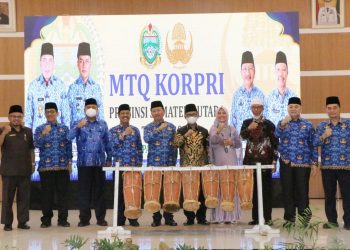 Acara pembukaan MTQ Korpri Tingkat Provsu Tahun 2022, di Mess Pemprovsu Pora-pora T Rizal Nurdin Parapat, Kecamatan Girsang Sipangan Bolon, Sumut.