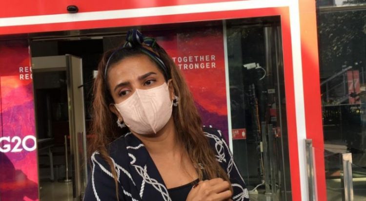 Nowela Elizabeth rampung jalani pemeriksaan di KPK (Foto: Okezone)