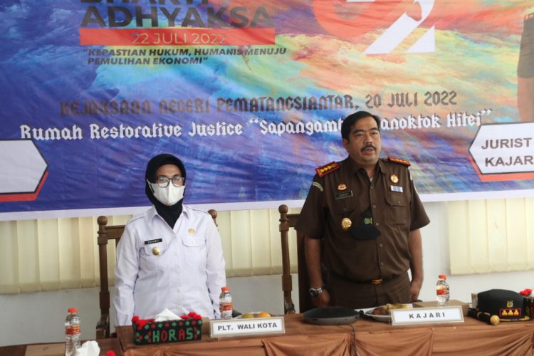 Plt. Wali Kota Pematangsiantar, dr Susanti Dewayani SpA, saat menghadiri peresmian Rumah Restorative Justice Sapangambei Manoktok Hitei Kejaksaan Negeri (Kejari) Pematangsiantar.