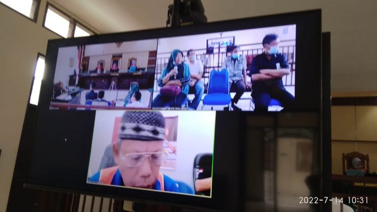 Foto suasana persidangan yang digelar secara online.