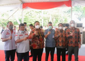 Bupati Humbang Hasundutan, Dosmar Banjarnahor, SE, mengikuti puncak peringatan ke-29 Hari Keluarga Nasional (Harganas) Tahun 2022