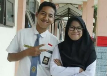 Kabar terbaru kisah cinta guru dan murid yang sempat viral (Foto: TikTok/@yanti.fla)
