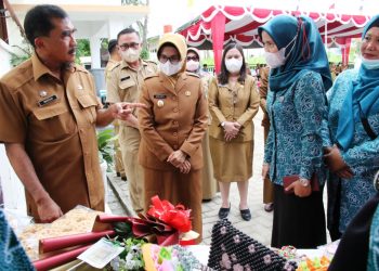 Tim Penilai Desa dan Kelurahan Terbaik Tingkat Provinsi Sumut, mengunjungi Kelurahan Naga Pitu untuk melakukan penilaian.