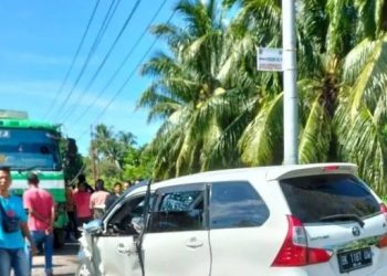 Laka lantas avanza hantam truck di Pidie. (ANTARA/HO)