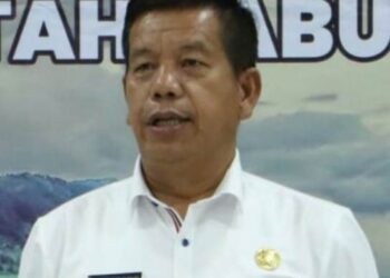 Bupati Simalungun, Radiapoh Hasiholan Sinaga.