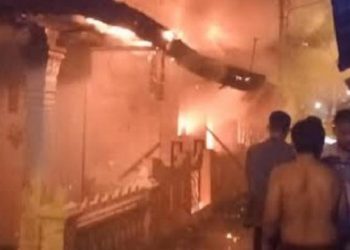 Kebakaran rumah yang menewaskan empat orang di kawasan permukiman Jalan Cilacap Barat, Kelurahan Belawan II, Kecamatan Medan Belawan, Kota Medan, Kamis (4/8/2022). (Foto : Ist)