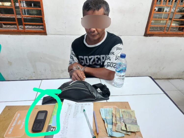 Foto pelaku judi dan barang bukti yang diamankan Polsek Perdagangan.