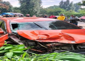 Mobil yang terlibat kecelakaan di Jalan Raya Desa Aras Kabu, Kecamatan Beringin Kabupaten Deli Serdang, Selasa (9/8/2022). Foto/Ist.