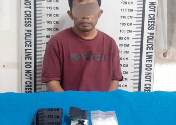 Foto pelaku dan barang bukti sabu yang diamankan Polisi.