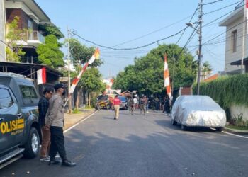 Suasana menjelang rekonstruksi ulang pembunuhan Brigadir J di rumah Ferdy Sambo (Foto: MNC Portal)