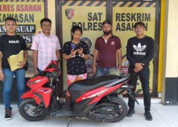 Emak-emak asal Kabupaten Asahan nekat curi motor majikan. HO