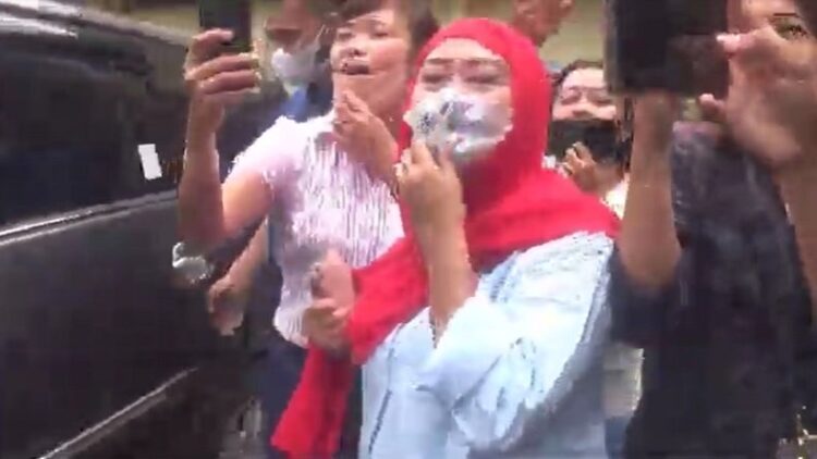 Para korban selebgram Medan di Mapolrestabes Medan (Foto: iNews/Adi Palapa Harapan)