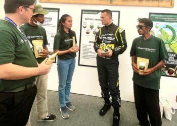 Kunjungi Booth TPL, Wagubsu Puji Kopi Petani Binaan di Event APRC 2022.