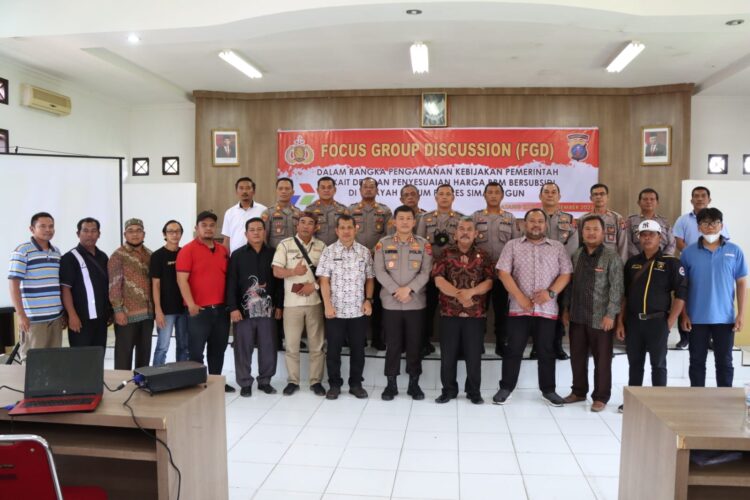 Foto bersama usai pertemuan.