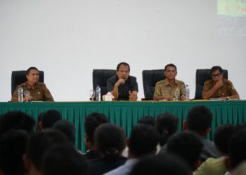 Bupati Humbahas saat Rapat Koordinasi PPL dan PPS se-Kabupaten Humbang Hasundutan, Senin (26/9/2022), di Pendopo Perkantoran Bukit Inspirasi, Doloksanggul.