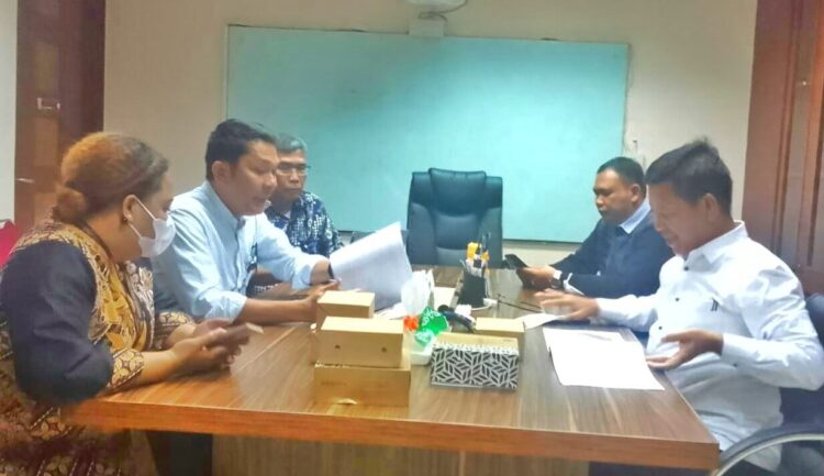 Bupati Simalungun, Radiapoh Hasiholan Sinaga SH MH, saat bertemu Deputi II Staf Kepresiden, di Gedung Bina Graha Jl. Veteran No. 16 Jakarta Pusat, Selasa (27/9/2022) lalu.