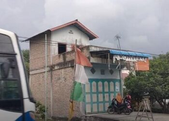 Bangunan dan tanah yang menjadi objek sengketa ibu menggugat mertua perempuan di Batubara. (Foto : iNews/Fadli Pelka)
