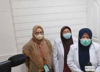 Penjelasan Dokter Spesialis Anak Konsultan Nefrologi RSUP H. Adam Malik dr. Rosmayanti Syafriani Siregar, M.Ked(Ped), Sp.A(K) terkait penyakit ginjal akut pada anak, Selasa (18/10/2022). TRIBUN MEDAN/HUSNA FADILLA TARIGAN