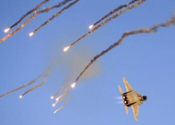 Jet tempur Israel beraksi di udara. [AFP]