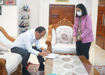 Bupati Humbang Hasundutan (Humbahas), Dosmar Banjarnahor, SE, ikut sukseskan Registrasi Sosial Ekonomi (Regsosek)  Tahun 2022 Kabupaten Humbahas.